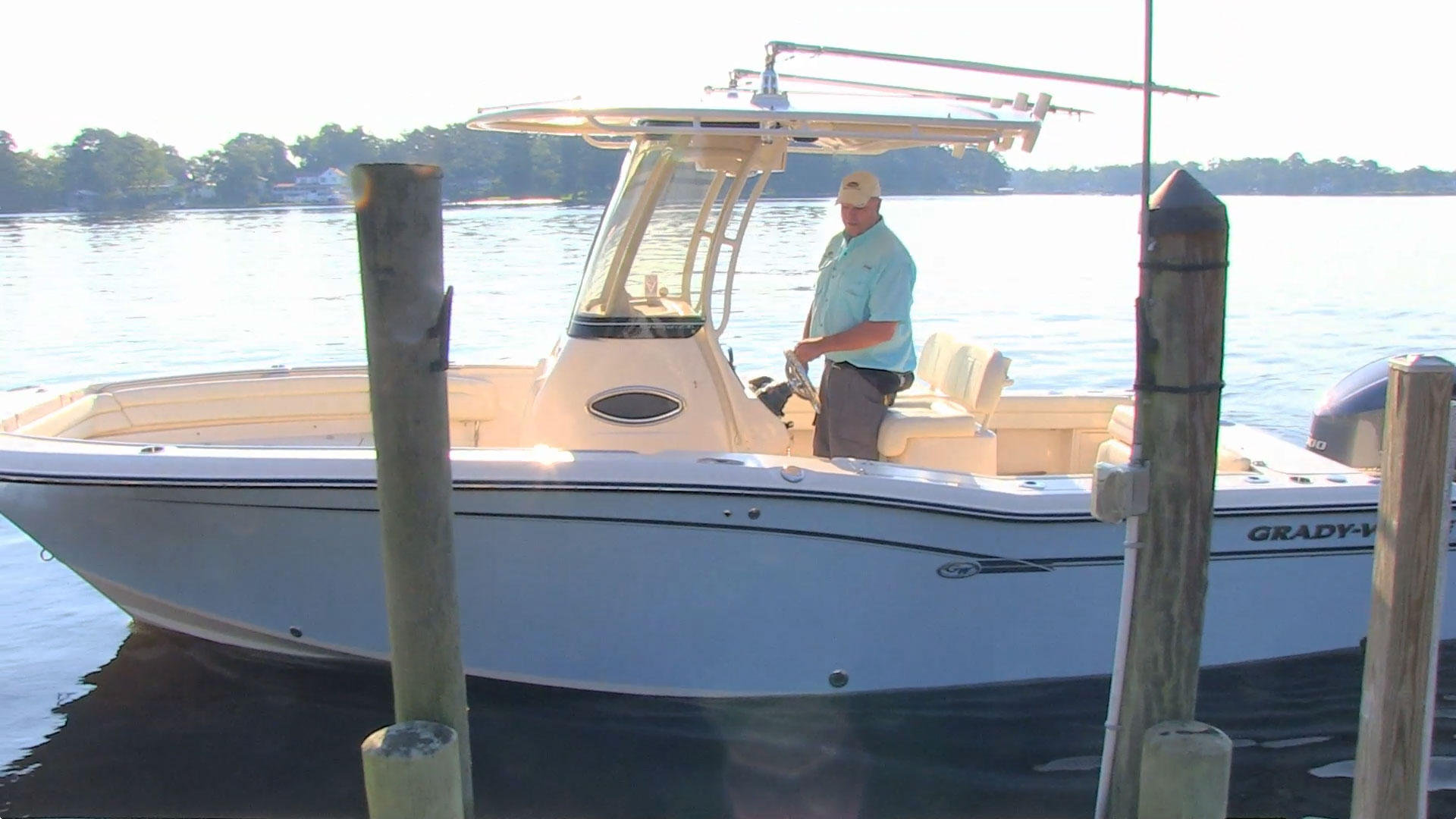 Watch this video to learn how to dock your Grady-White against the current.