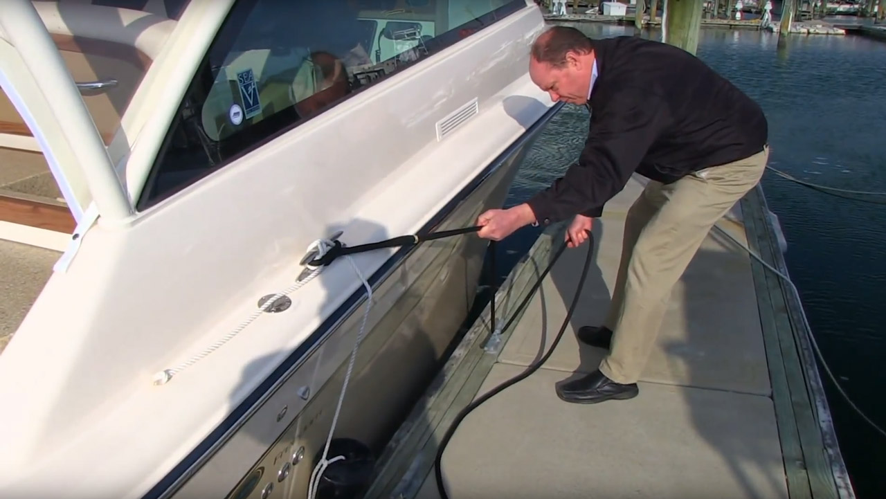 Learn how to secure you boat in the slip with this slip tying demo.