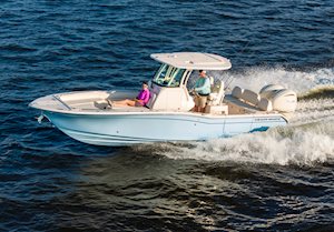 Grady White 281 CE Running port side
